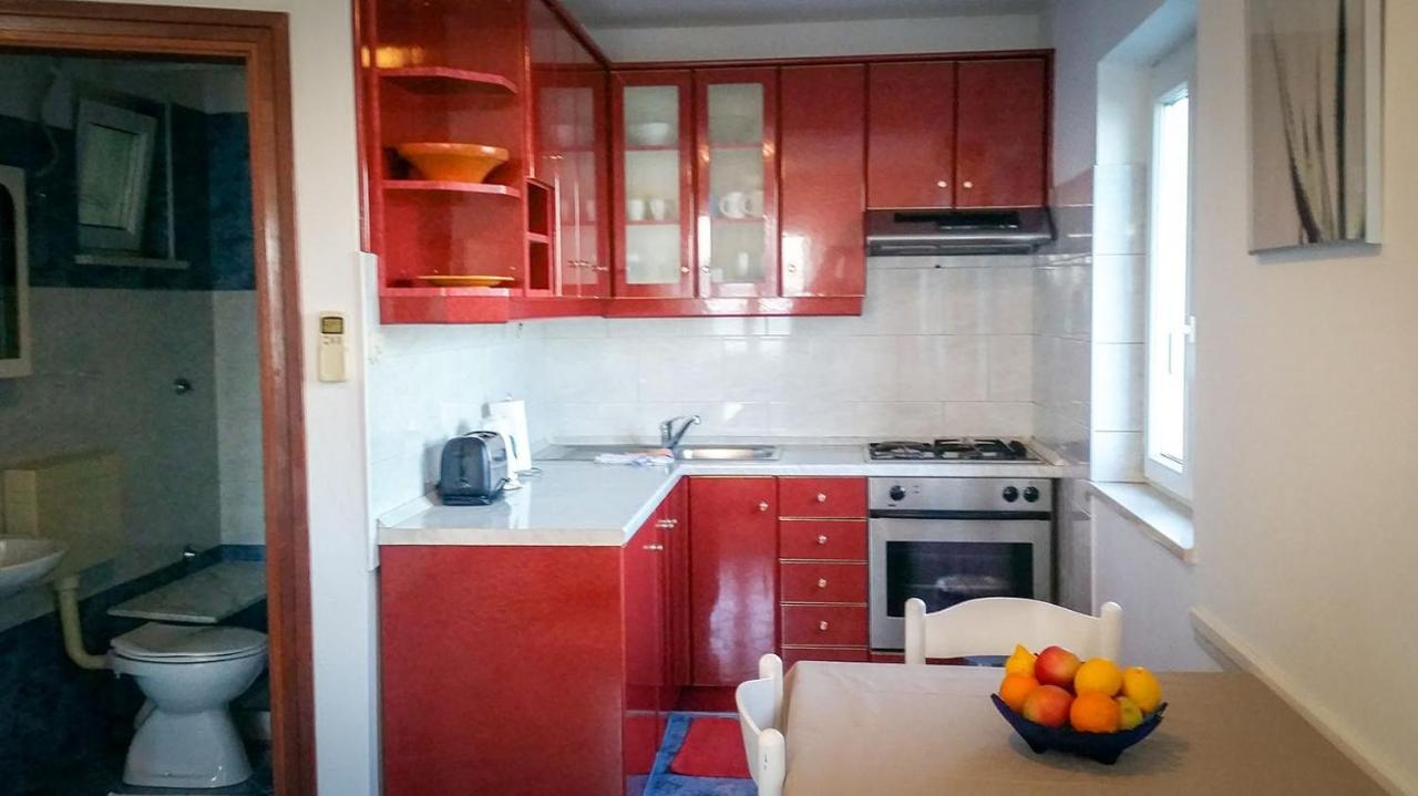 Apartament Pape *